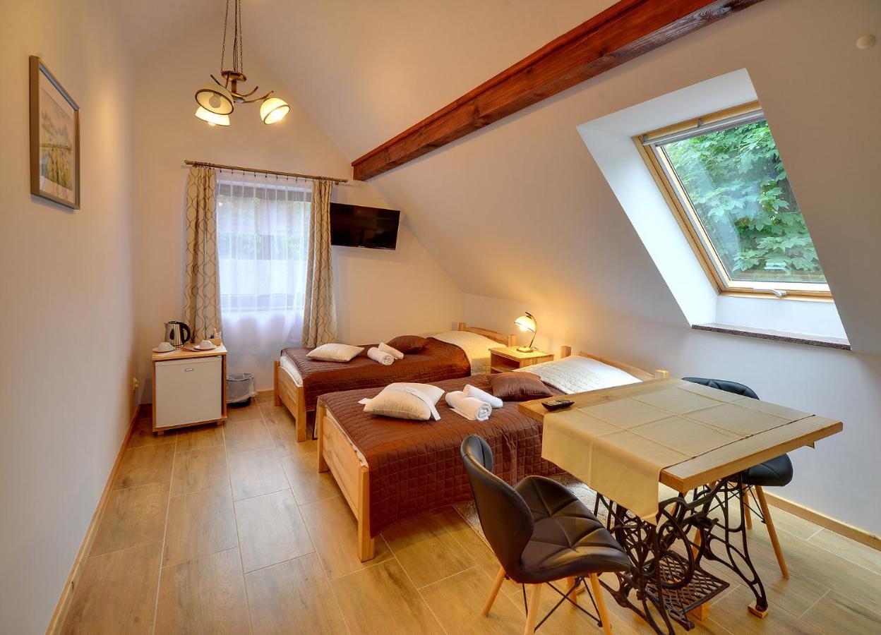 Dom Krawca - Pod Chojnikiem Jelenia Góra Exterior foto