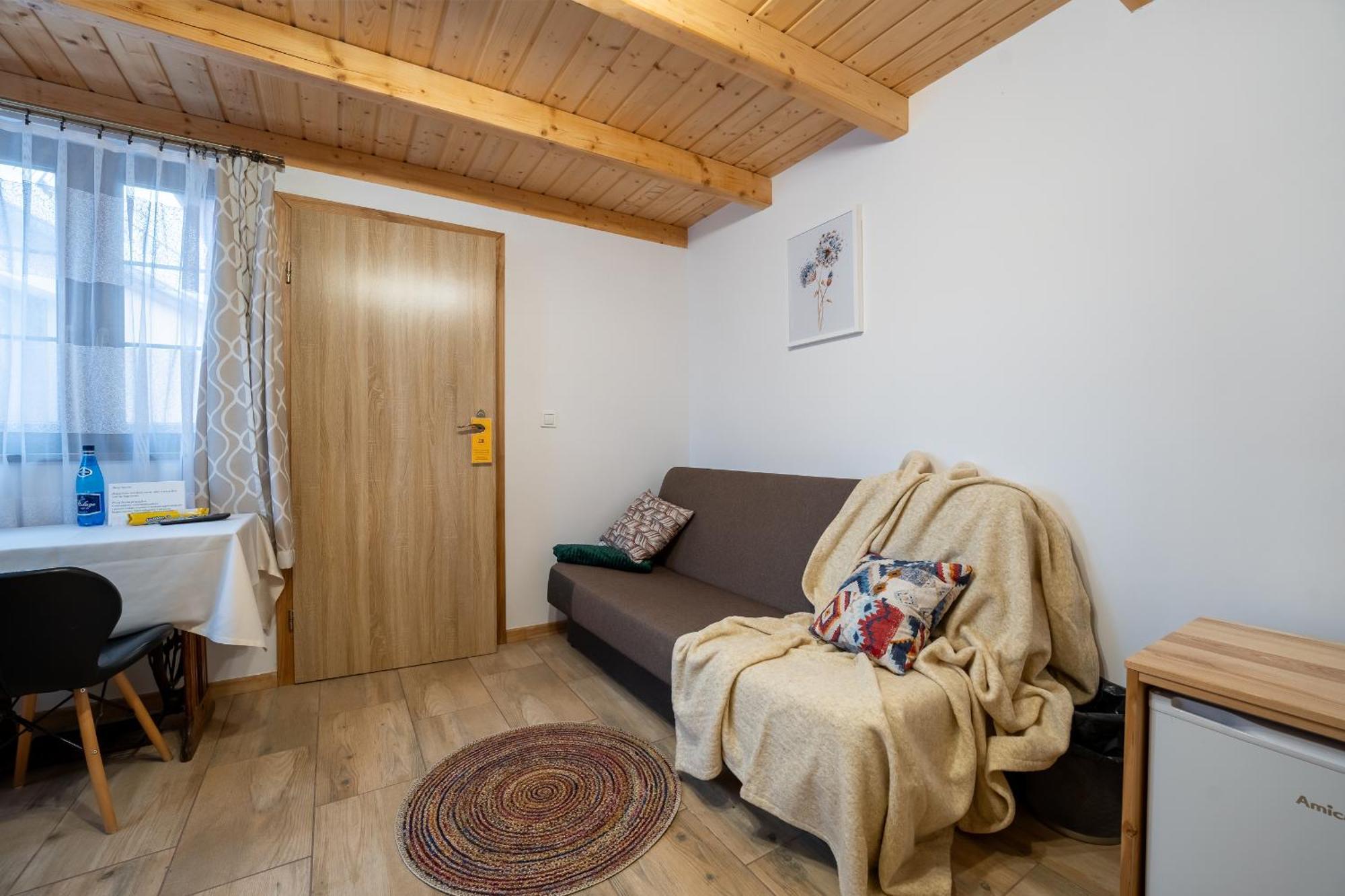 Dom Krawca - Pod Chojnikiem Jelenia Góra Exterior foto